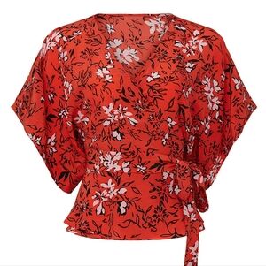 YUMI KIM Wrap Top Short sleeves V-neckline Tie wrap closure Size XL